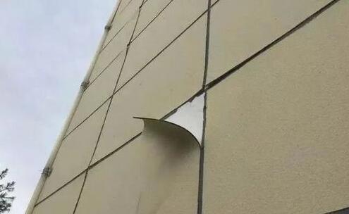 外墻真石漆為什么會(huì)脫落？（大量掉皮）